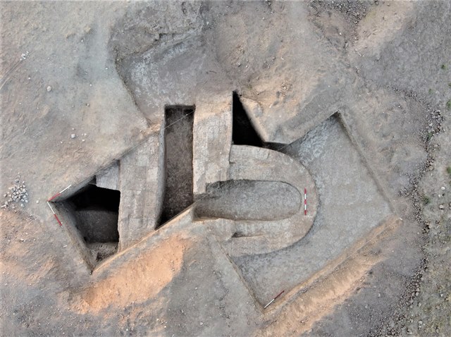 کشف بنای خشتی دوره ساسانی در داودآباد اراک